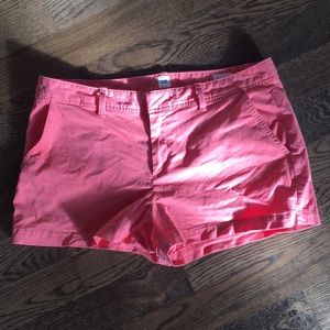 Gap Clean front chino shorts 3”